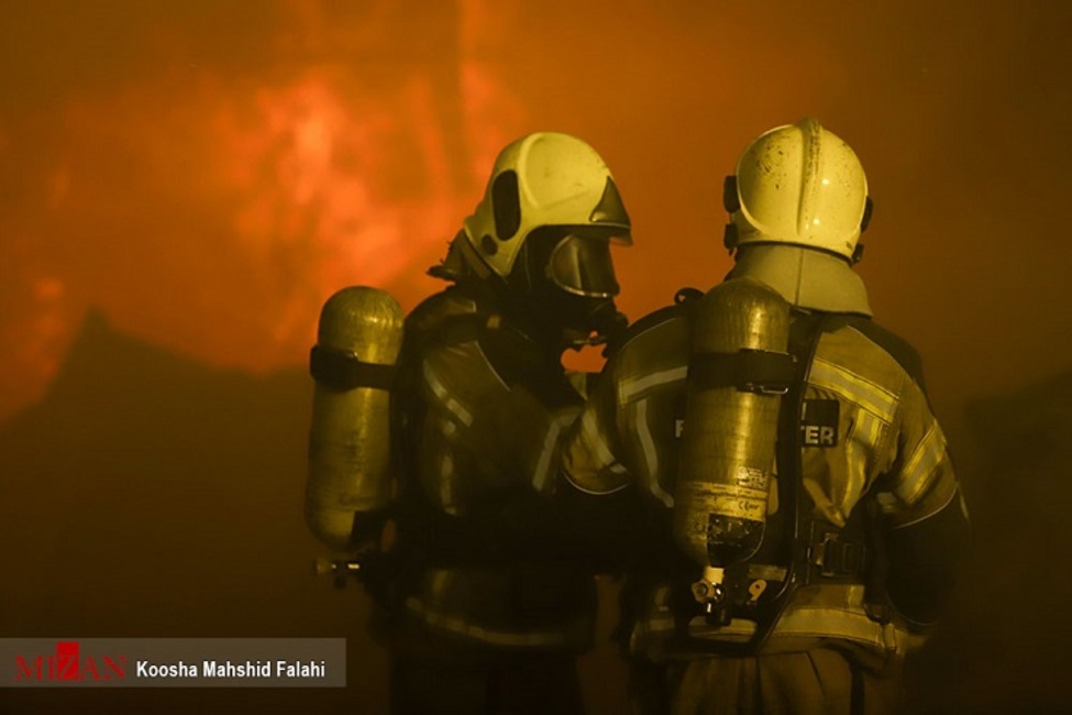 تشکیل پرونده قضایی در پی فوت شش نفر در جریان آتش سوزی کارگاه مبل سازی در پردیس