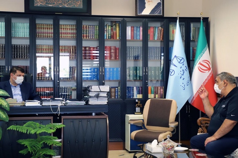 رسیدگی به مشکلات حقوقی ۹۱ نفر از مراجعین در ملاقات مردمی رئیس کل دادگستری استان آذربایجان شرقی