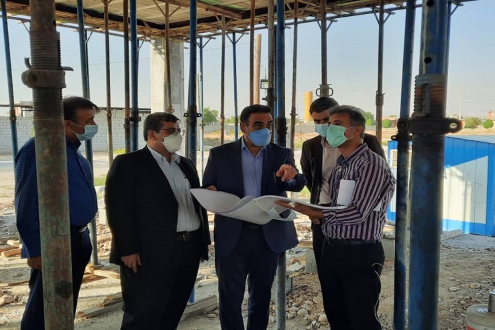 بازدید مدیر کل ثبت اسناد و املاک بوشهر از یک پروژه ساختمانی ثبت اسناد استان