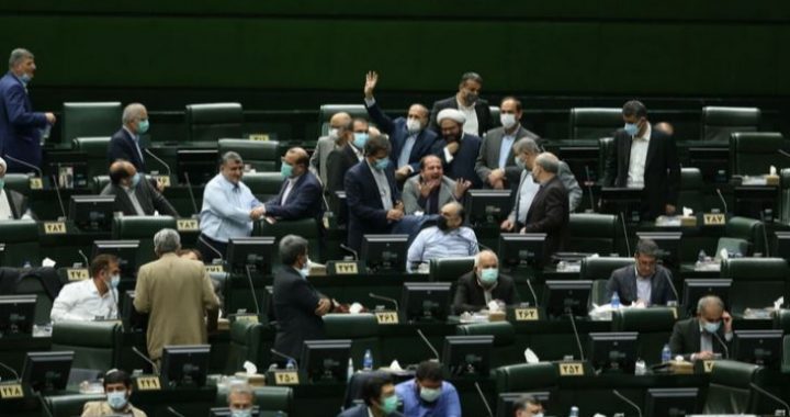 با رفع ایرادات شورای نگهبان مقرر شد؛ برگزاری آزمون وکالت اجباری است