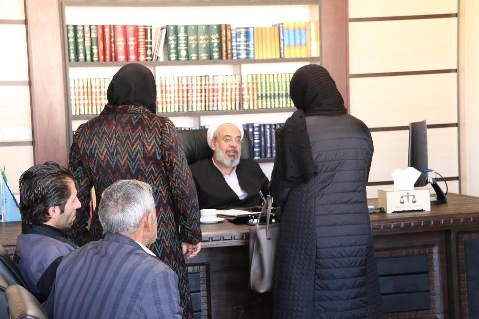 مشکلات قضایی ۵۸ نفر از مراجعان در ملاقات با رئیس کل دادگستری استان زنجان بررسی شد