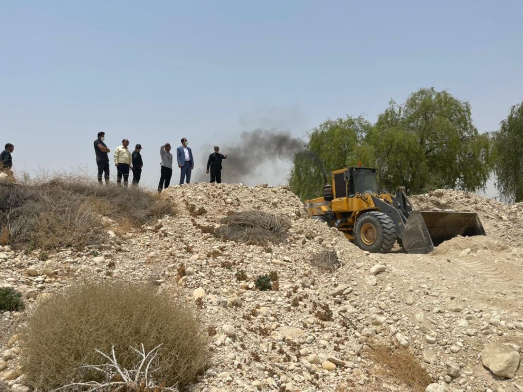 بیش از یک هکتار از حریم رودخانه هشنیز استان هرمزگان رفع تصرف شد