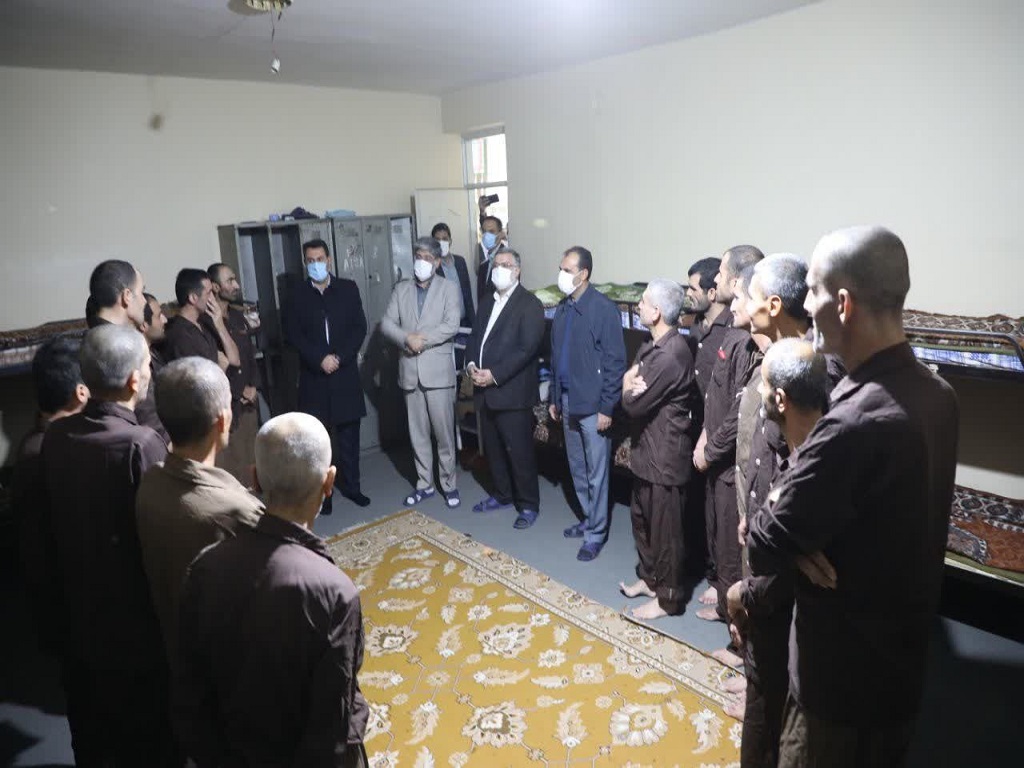 رئیس کل دادگستری استان آذربایجان غربی از کمپ ترک اعتیاد ماده ۱۶ در ارومیه بازدید کرد