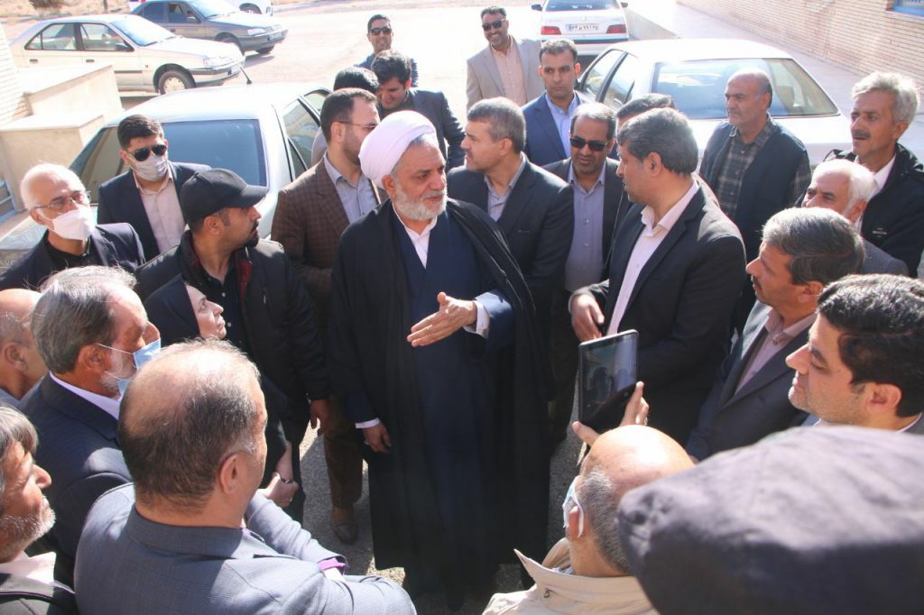 رئیس کل دادگستری استان کرمان ۲۸ سال بلااستفاده ماندن مرکز احداث شده روستای هوتک را پیگیری کرد