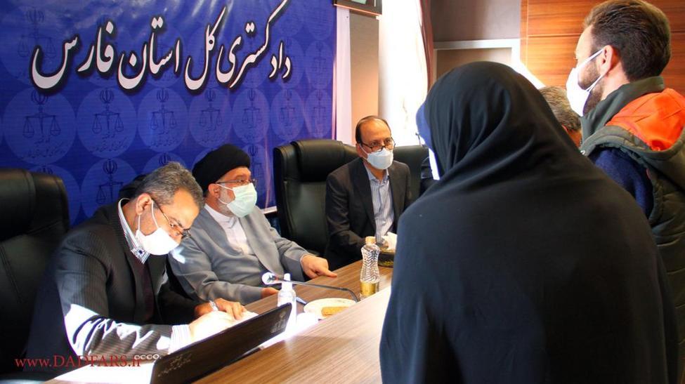 رسیدگی به درخواست‌های حقوقی بیش از ۳۲ هزار شهروند در دیدار با مقامات قضایی استان فارس