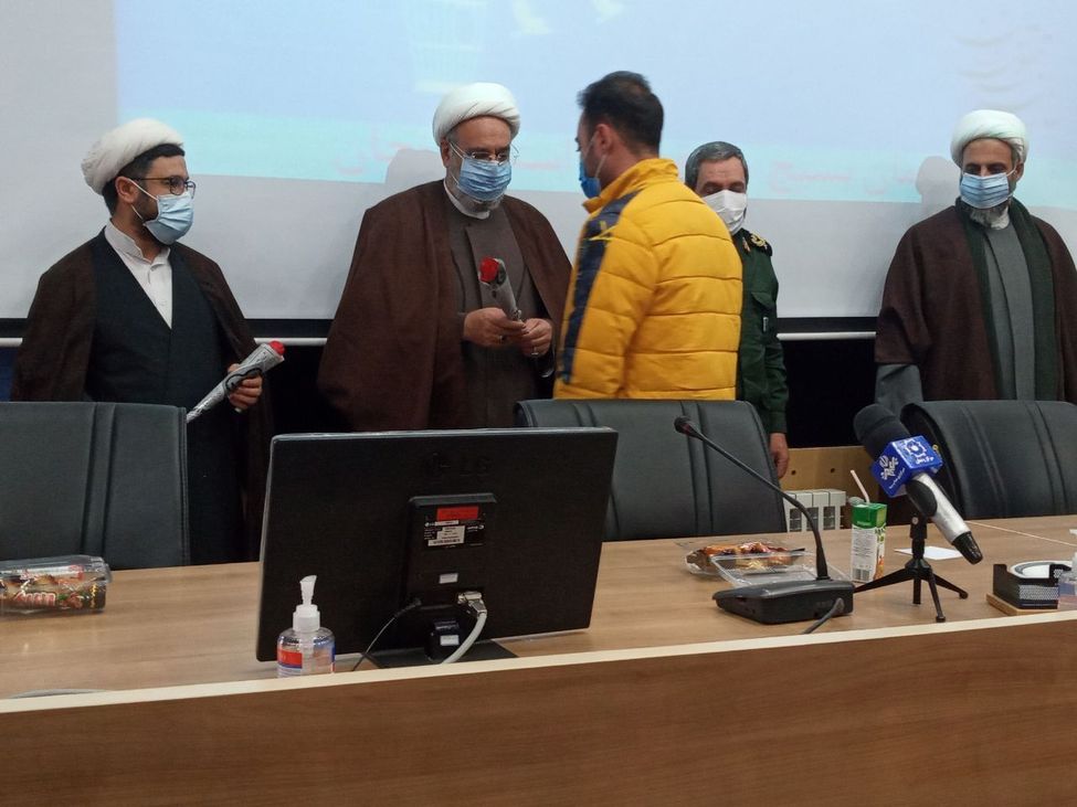 ۳۰ زندانی جرائم غیرعمد مالی در زنجان به همت بسیجیان آزاد شدند