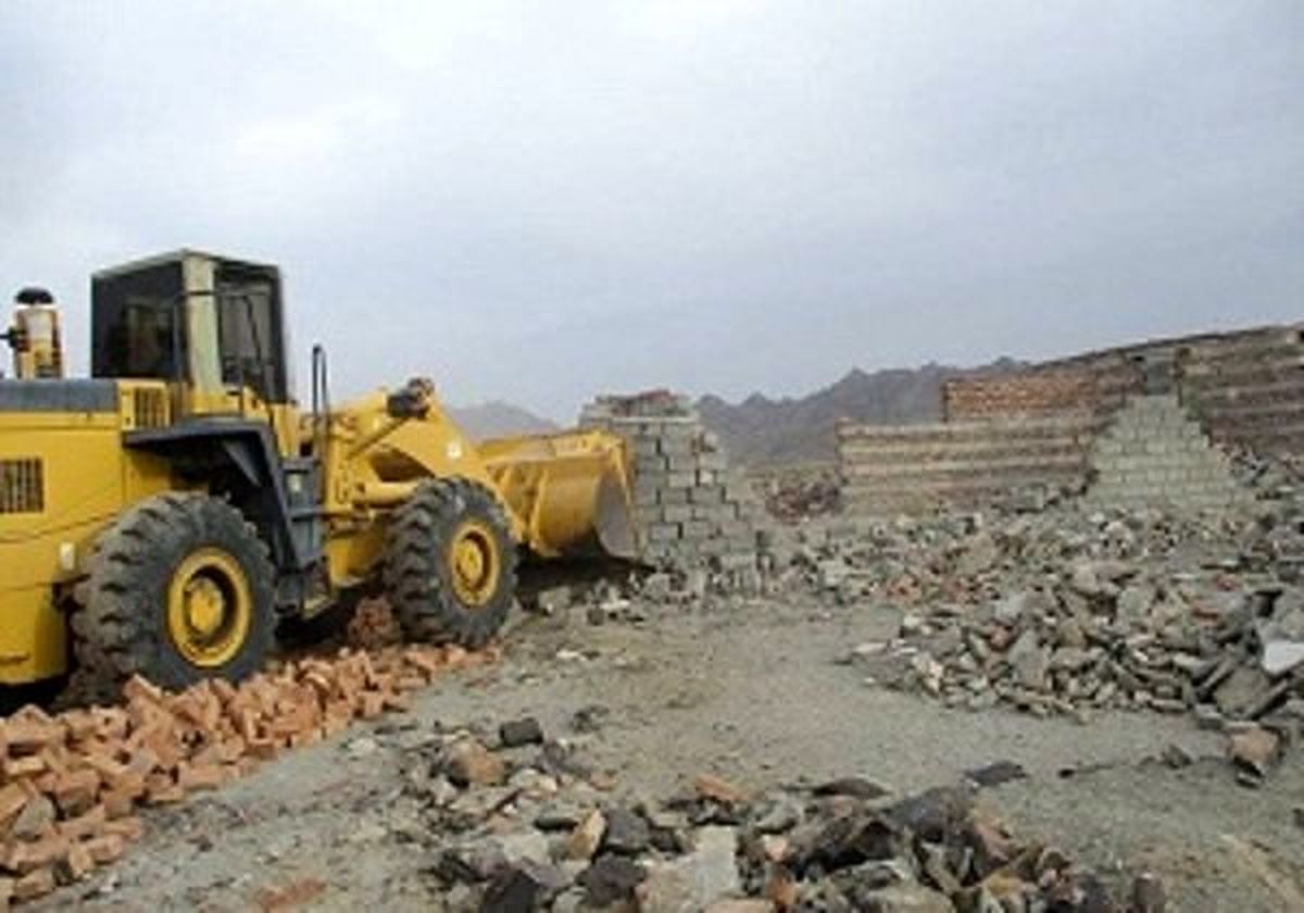 تخریب ۵ استخر غیرمجاز در شهریار/ عسگری‌ پور: دیوار کشی‌های غیرمجاز تعدادی از اراضی شهرستان شهریار تخریب شد