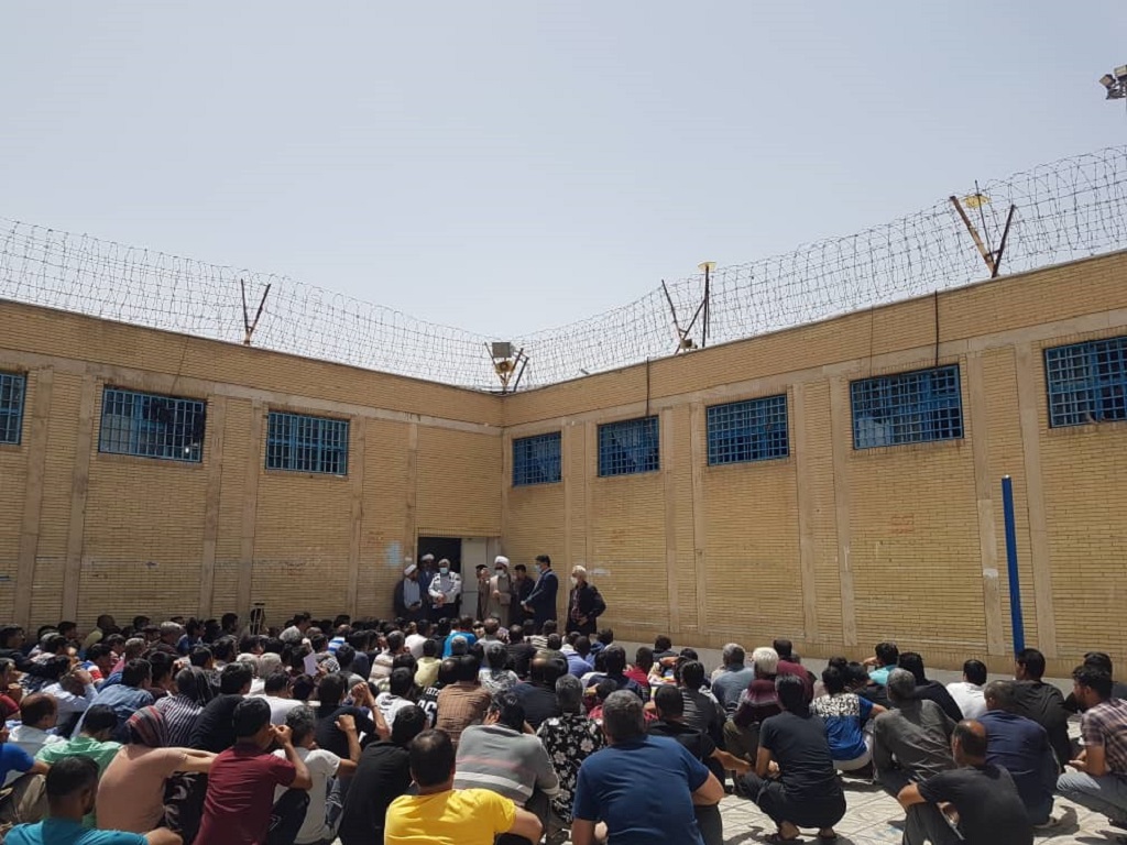 مقامات قضایی شهرستان سیرجان از زندان این شهرستان بازدید کردند