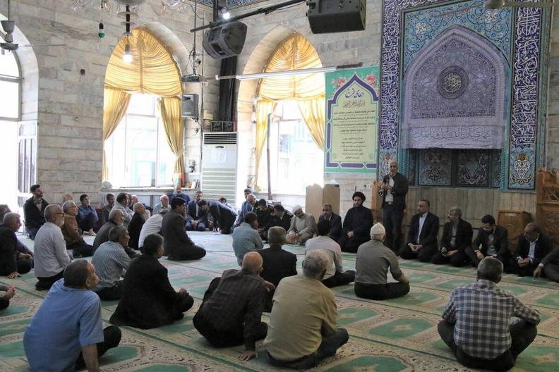مسئولان قضایی و اجرایی استان گلستان در مسجد امام رضا(ع) گرگان با مردم دیدار کردند