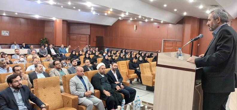 رئیس کل دادگاه‌های عمومی و انقلاب تهران با کارکنان مجتمع قضایی شهید مفتح دیدار کرد